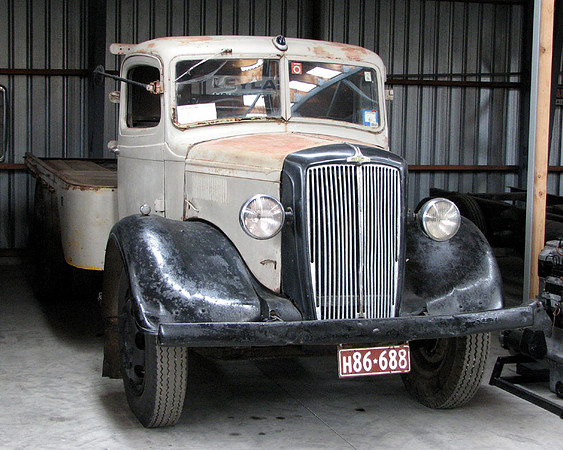 RC109_49MorrisCommECV13-5_4262_H86688