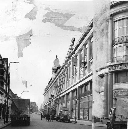 AECs & mobile at Grade II Whitleys Bayswater (1)