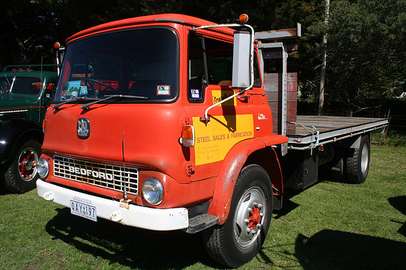 bedford_tk5qau qay197 1_aw