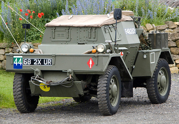 1943 Daimler Dingo 682XUR