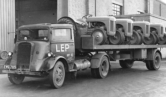 Fordson 7V No 10 with tractors