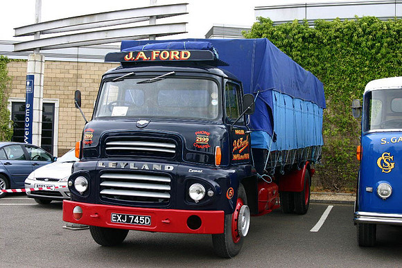leyland_cometl4d exj745d 3_tt