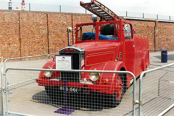 dennis_f003a hob561 1_rh