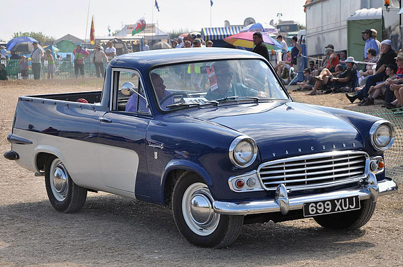 1962 Standard Vanguard 699XUJ