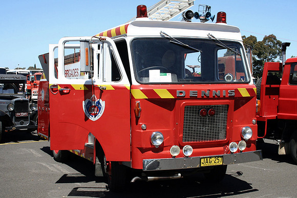 dennis_dqau jag257 1_aw