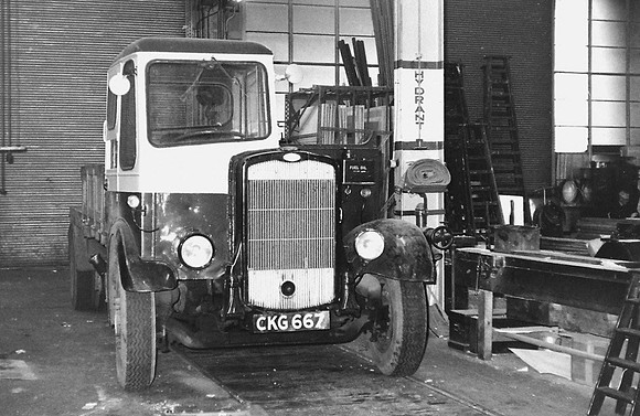1946 Bristol K6A/Duple CKG667