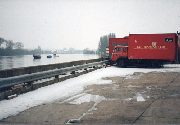 Bedford TK at Chiswick riverside