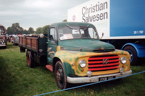 1956 Commer Superpoise B XNW186