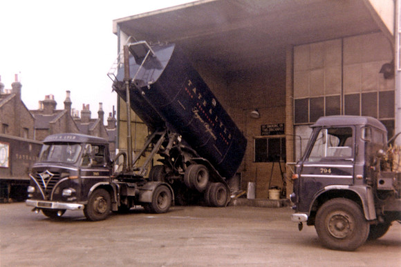 Foden S24 tanker