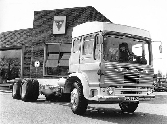 1972 AEC Mammoth Major TG6L LLU541K