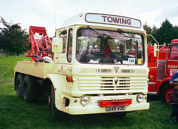 AEC Mammoth Major Q245VOE