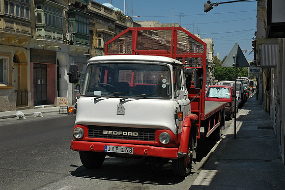 bedford_tk5qm iap163 q_ls