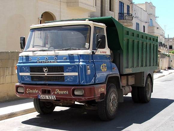 dodgez_r38qm gaq825 1_ps