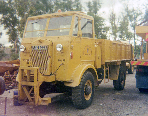 Thornycroft Nubian FJS622E