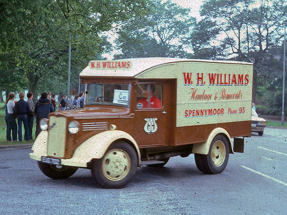 1937 Bedford WHG EUG702