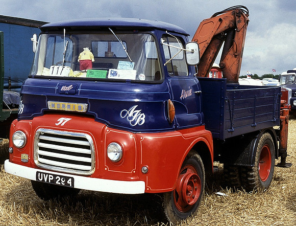 1957 Morris FF UVP294