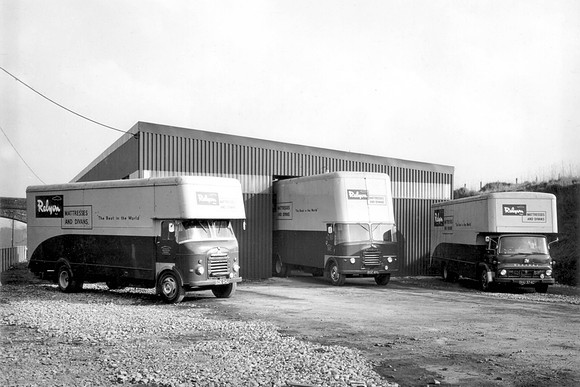 Bedfords 506GHU, 802MHU, DHU374C