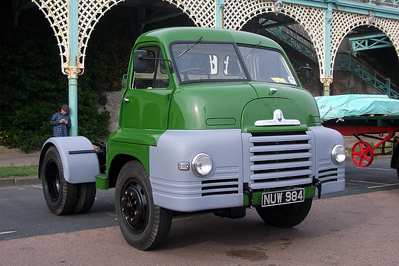 1954 Bedford S NUW984