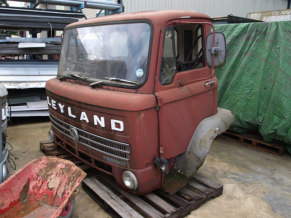 Leyland Clydesdale cab
