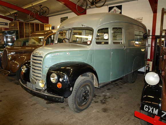 1954 Thames ET6 OXR8