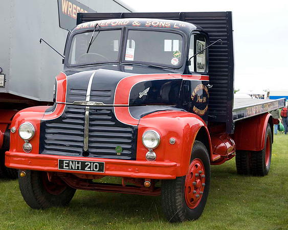 1954 Leyland Comet 90 ENH210