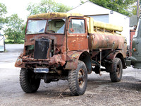 Bedford QL bowser