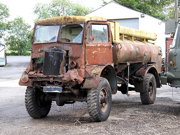 Bedford QL bowser