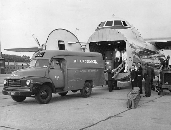 f Bedford A Type with Argosy Freighter