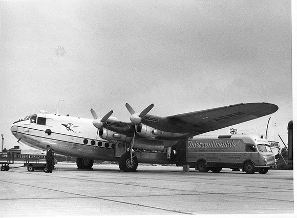 zb Intercontinentale Steyr alongside Avro York