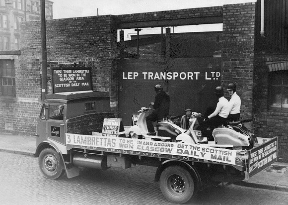 xa That Albion again loaded with Lambrettas