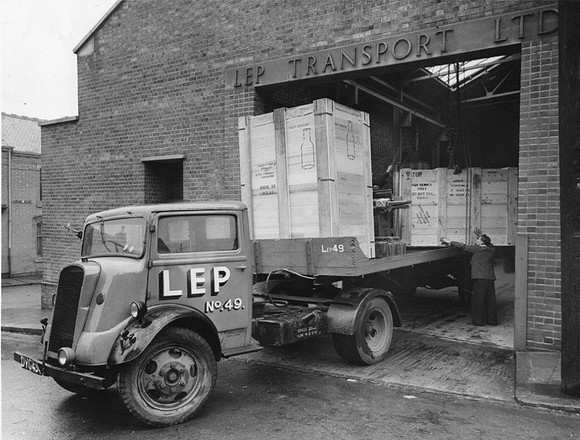 Ford 7V Tractor of Lep Packing