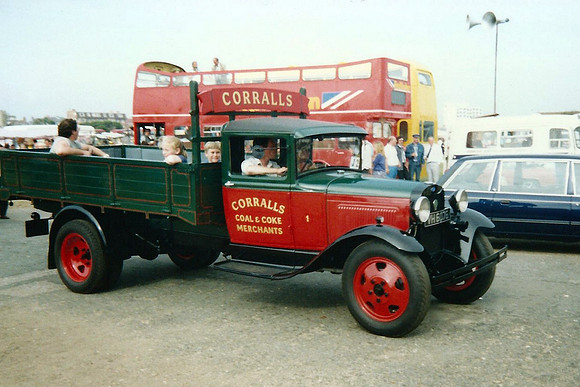 1934 Fordson AA VH6076