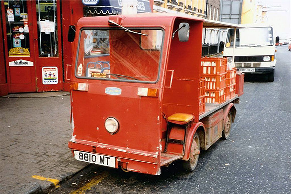 1962 Morrison Electricar 8810MT