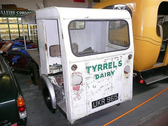 1955 Morrison-Electricar UKR965