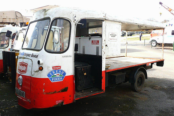 1966 Wales & Edwards LYL569D