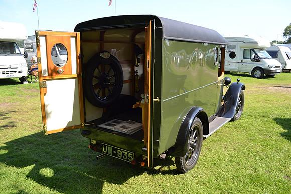 1929 Standard 9.9HP UW935