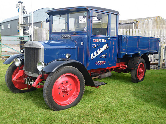 1930 Dennis RV6000