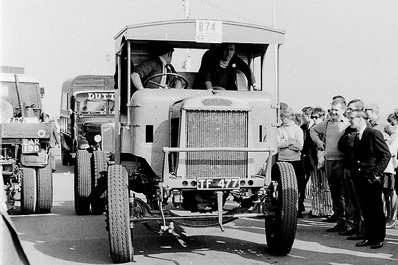 1929 Leyland SQ2 TF477