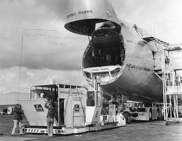 Interesting - like the tow tractor