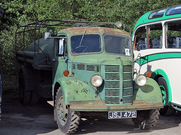 1952 Bedford OL tanker JSJ472