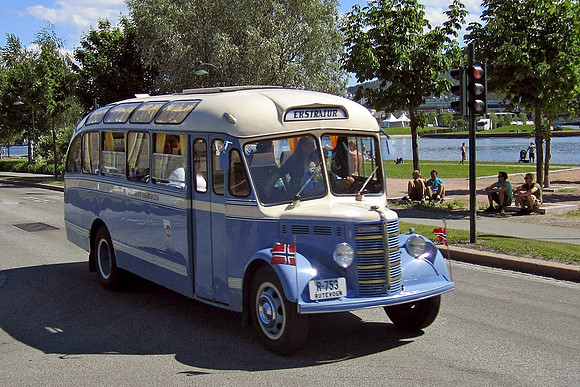 1950 Bedford OB R753