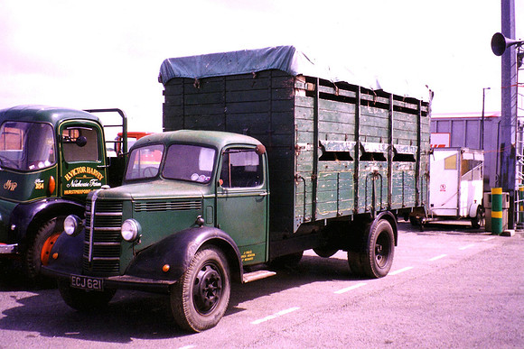 1946 Bedford OL ECJ621