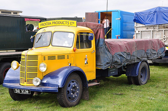 Bedford OL 941UXW