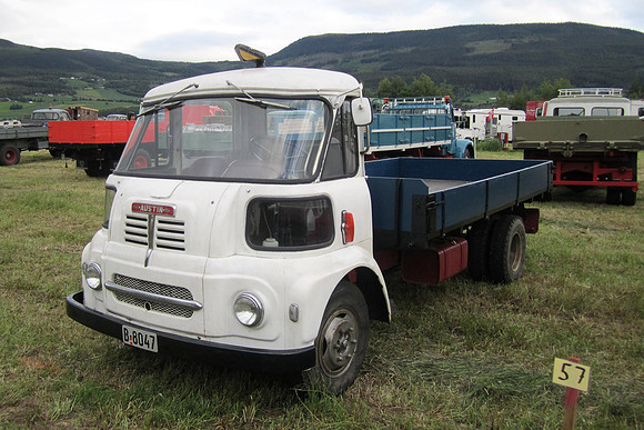 Austin FG B8047