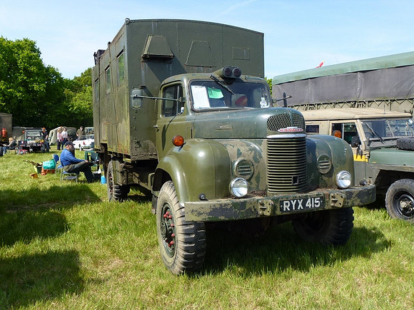 1956 Commer Superpoise Q4 RYX415