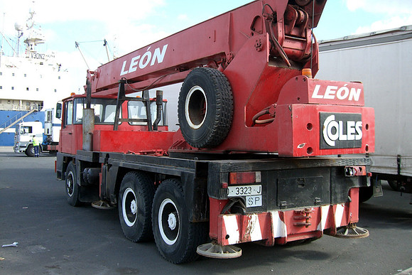 Coles Hydra O3323J (Canary Is)