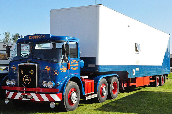 1968 Atkinson Silver Knight KFL306G
