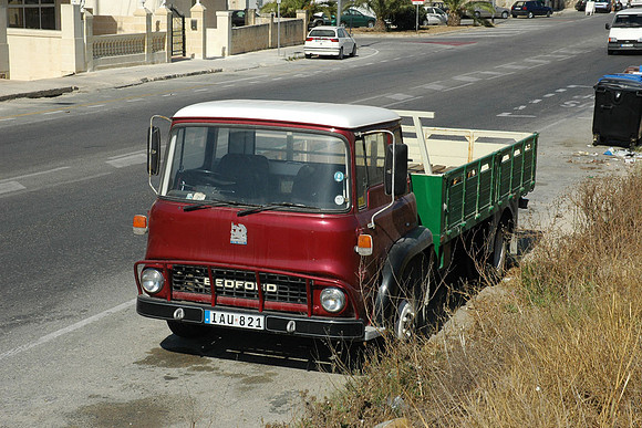 Bedford TK IAU821