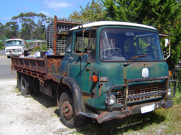bedford_tk3qau_aw_1