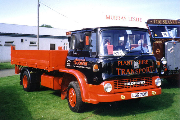 1983 Bedford TK LGG710Y